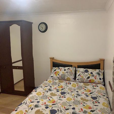 Cosy Home By Excel Centre & City Airport Londra Exterior foto